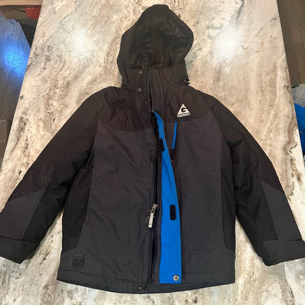 Boys size 7/8 Gerry insulated black winter jacket